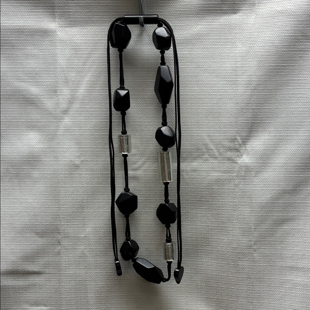 Elegant Black and Silver Necklace